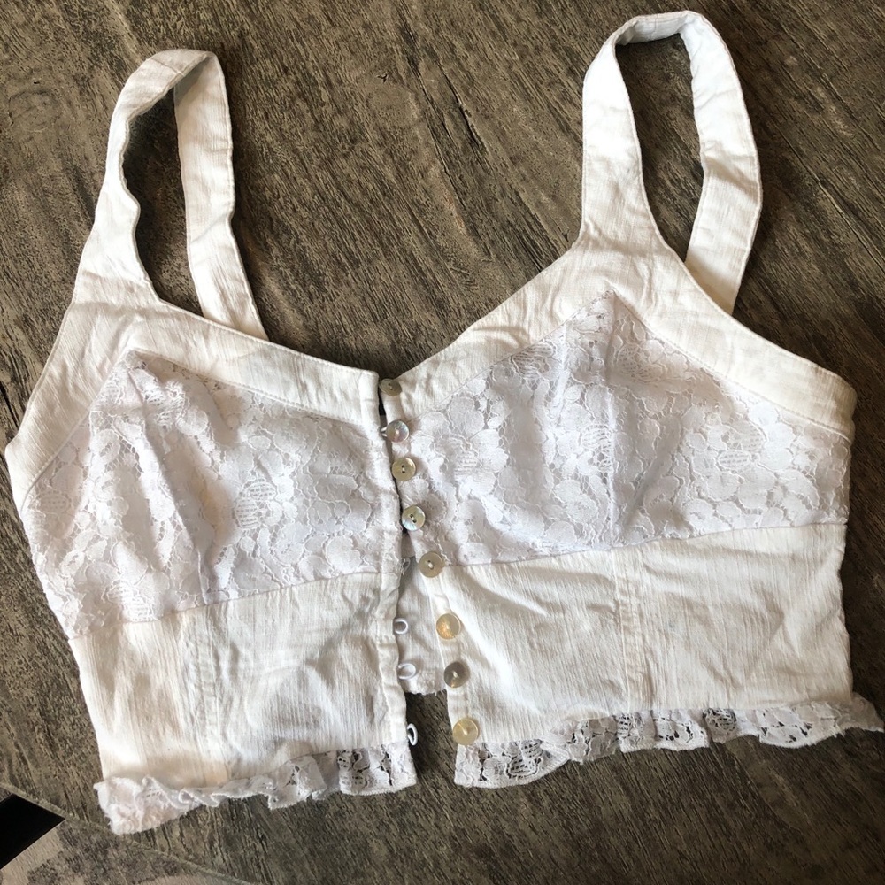 Free people crop lace top, great condition! Sz m
